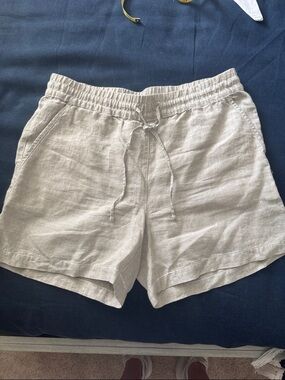 Tommy Bahama ladies Linen Drawstring Shorts - Light Beige